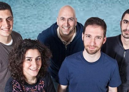 Pinhani müzik grubu sahne performansı
