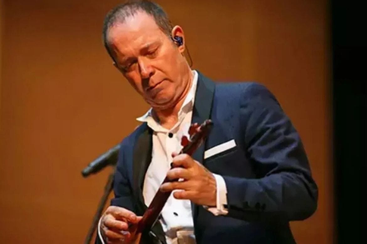 Sümer Ezgü konser sahne performansı ve menajeri iletişim